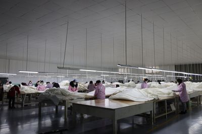 新春走基層 | 咸安經濟開發區147家企業全面復工復產 奮力沖刺一季度“開門紅”